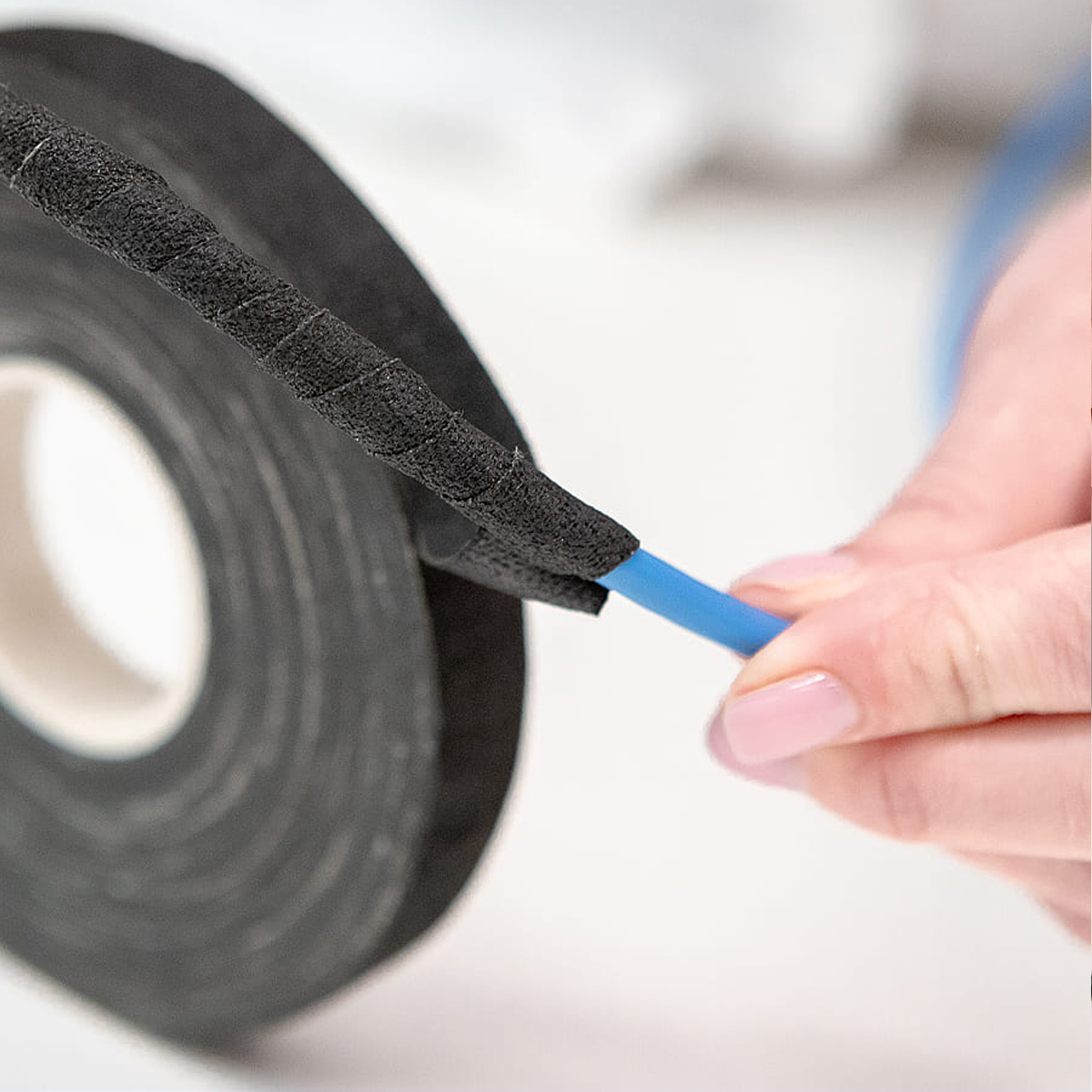 Изолента ХБ ПРОФЕССИОНАЛЬНАЯ, 15 мм х 20 м, 305-045 - купить оптом от ...